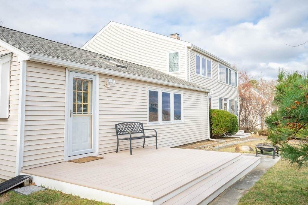 36 Shoreline Way - Photo 1