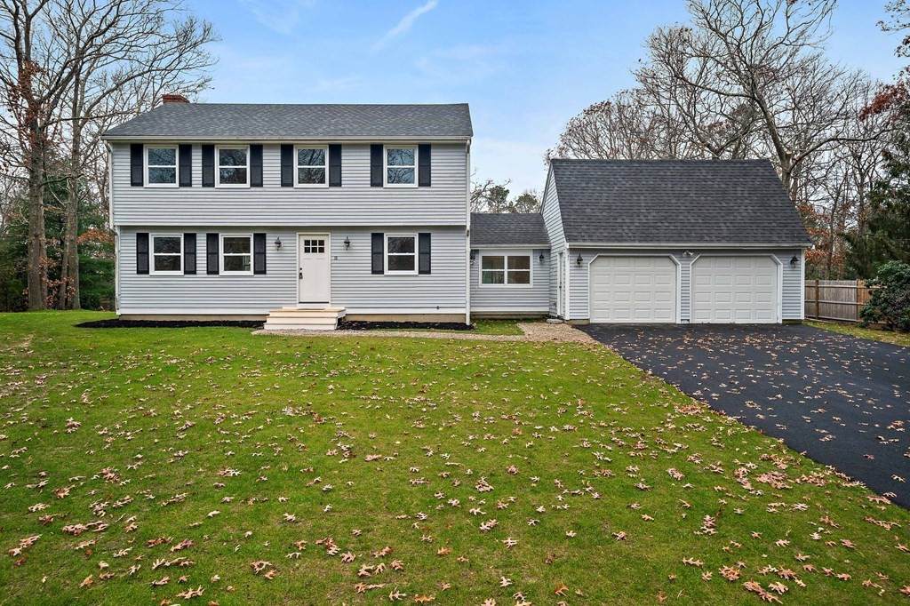 18 Eaton Way - Photo 1