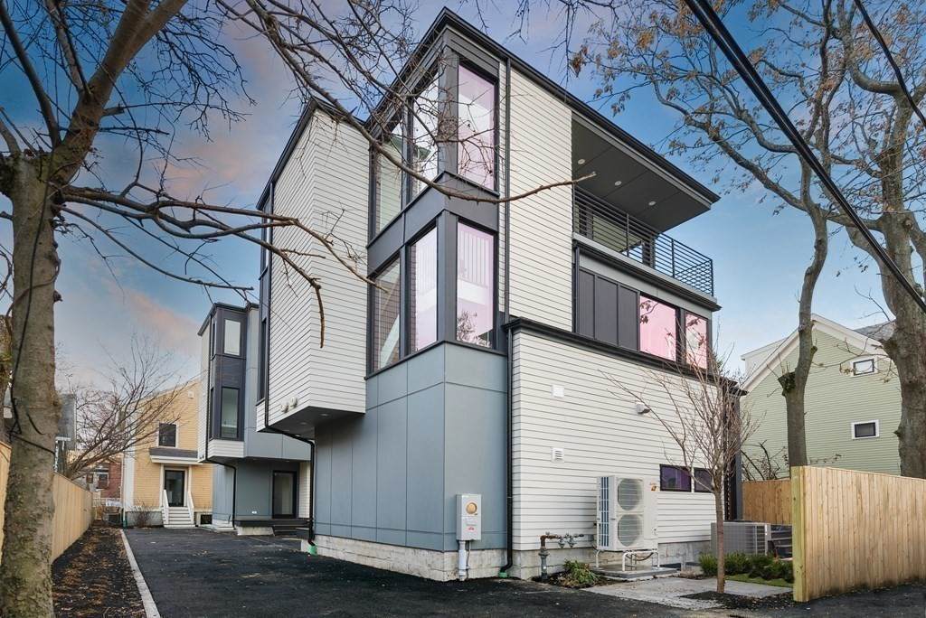 18 Murdock Street - Photo 1