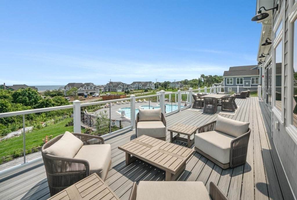13 Diane Terrace - Photo 1