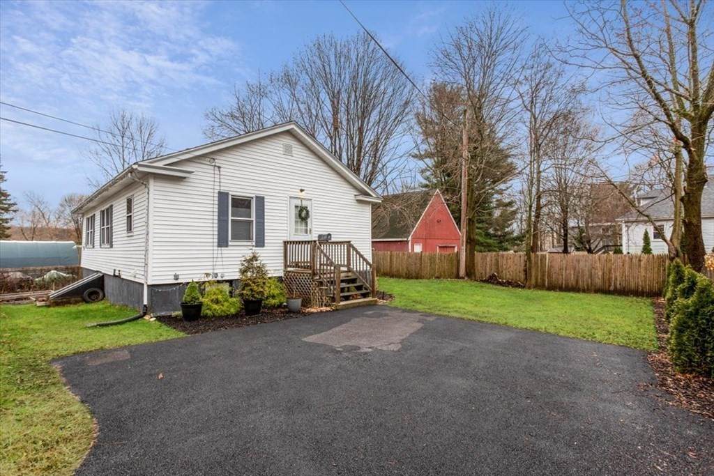 41 Fisher Street - Photo 1