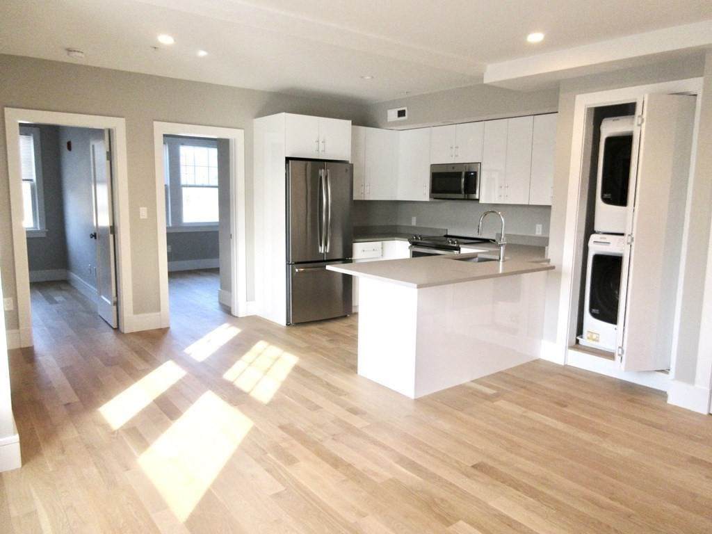 723 Centre Street - Photo 1