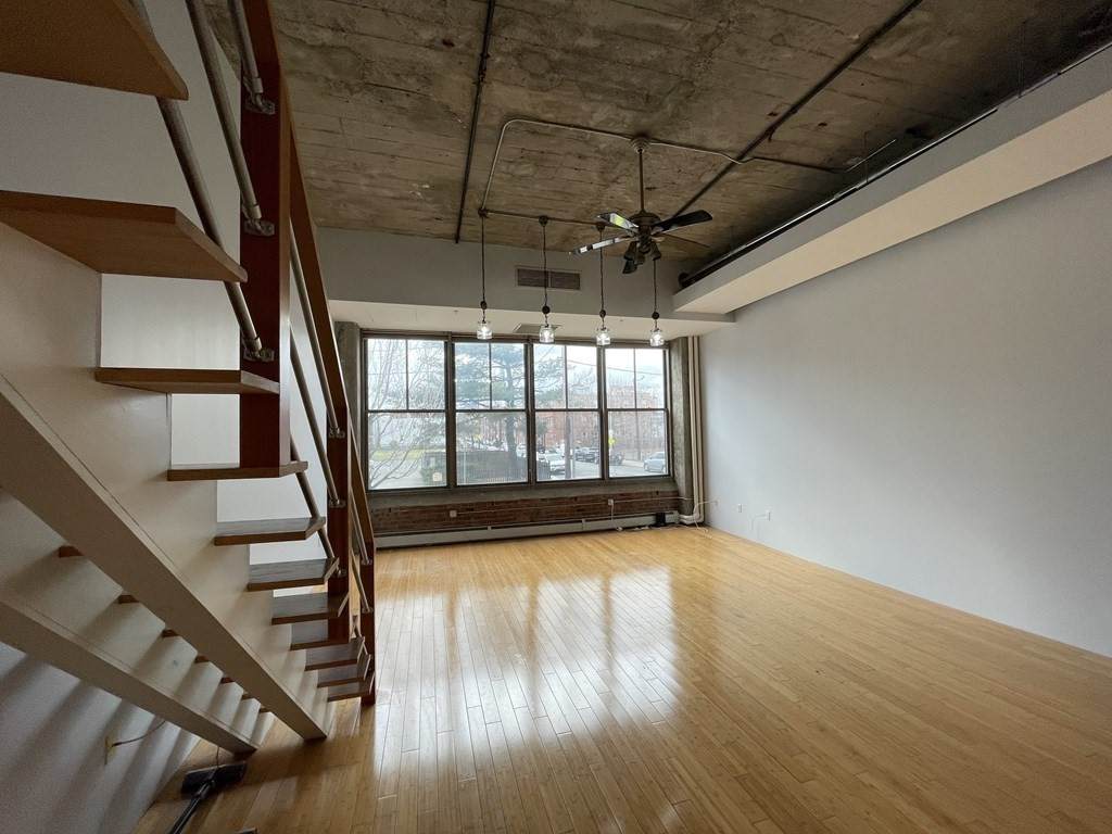 156 Porter - Photo 1
