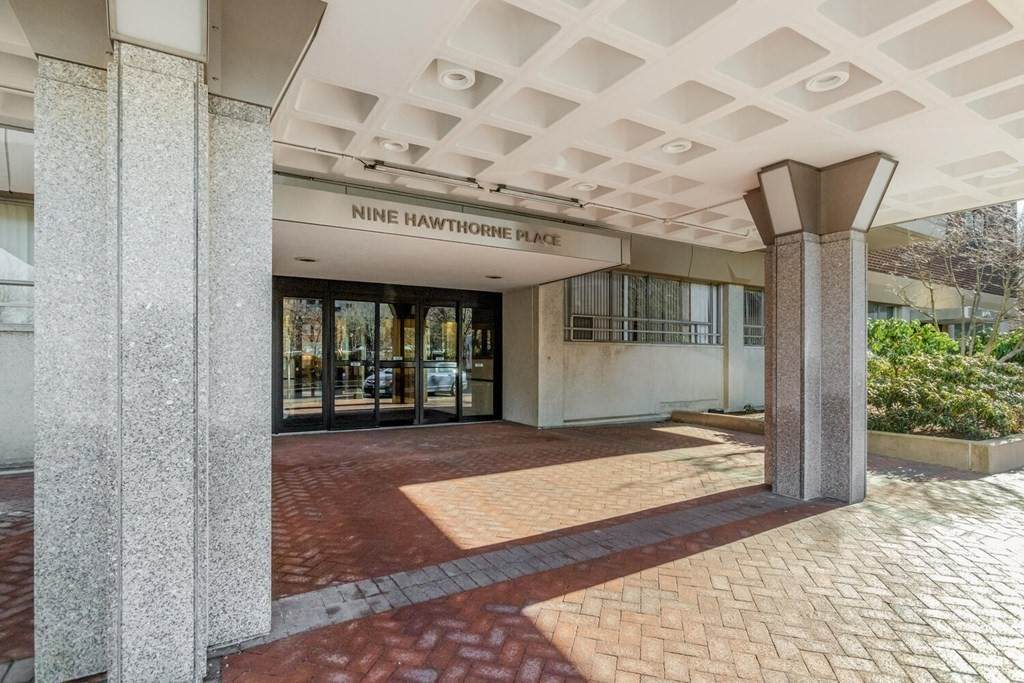 9 Hawthorne Place - Photo 1