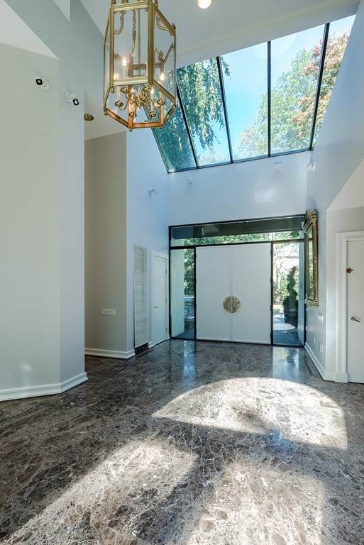 132 Yarmouth Road - Photo 1