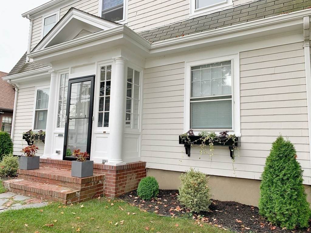 2073 Highland Ave - Photo 1