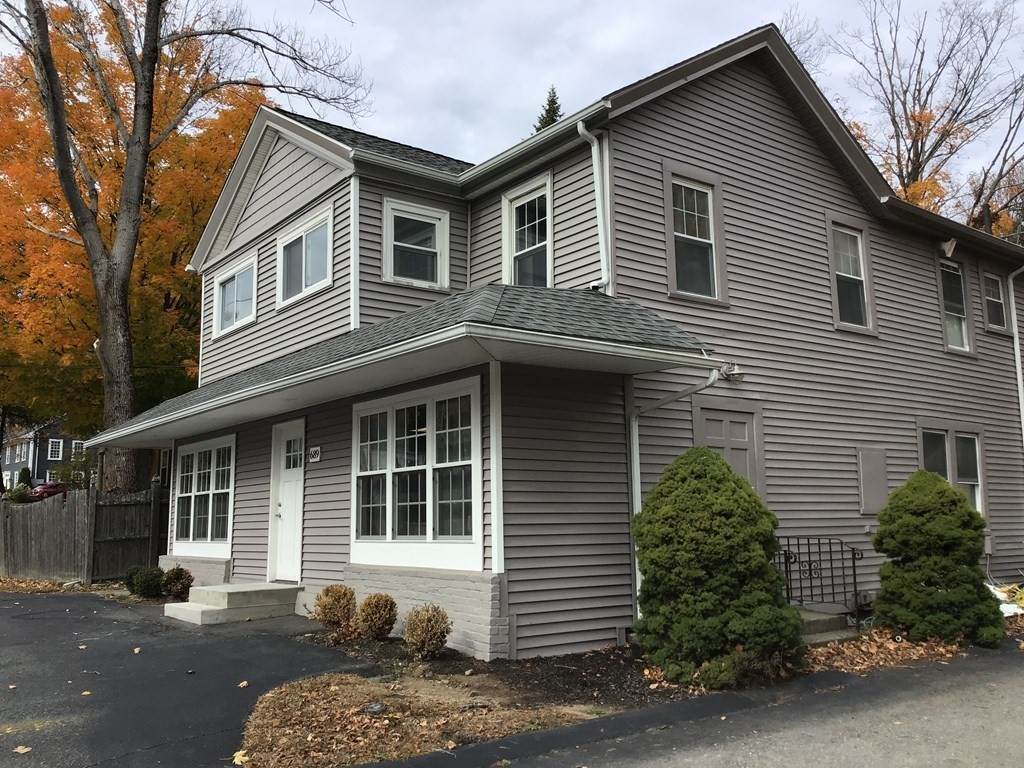 689 Main St - Photo 1