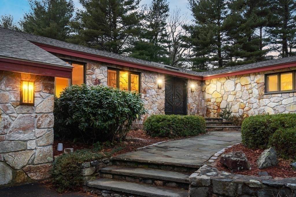 77 Water Row - Photo 1