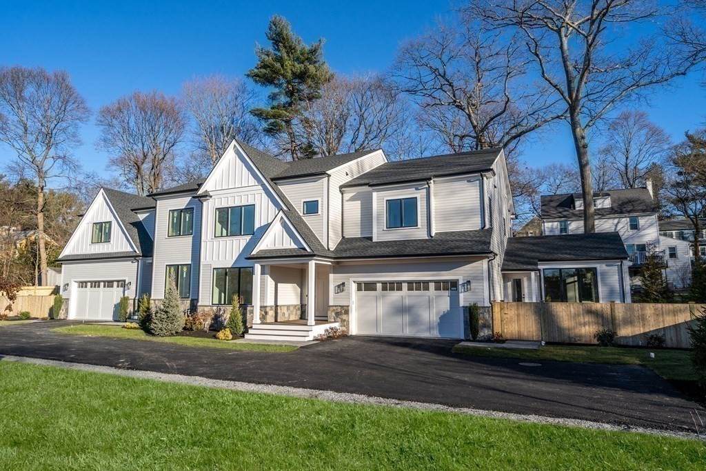 1058 Beacon Street - Photo 1