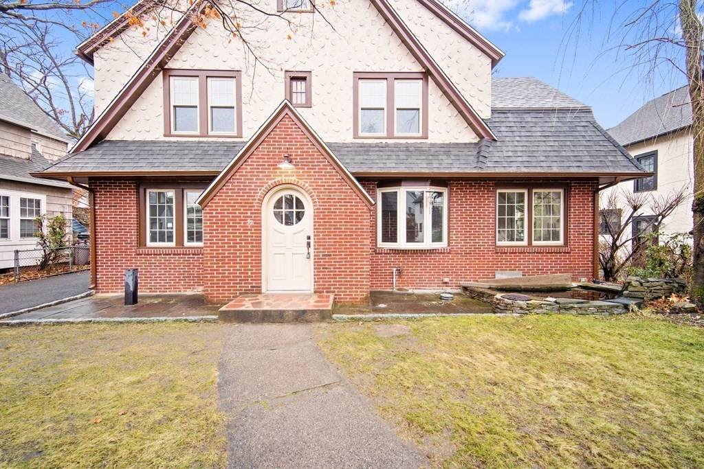 55 Perkins St - Photo 1