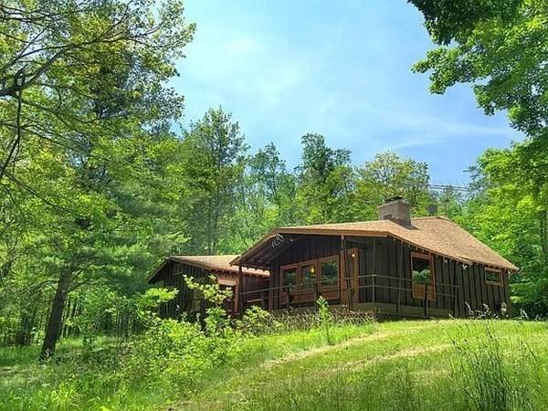 8 Thayer Rd - Photo 1