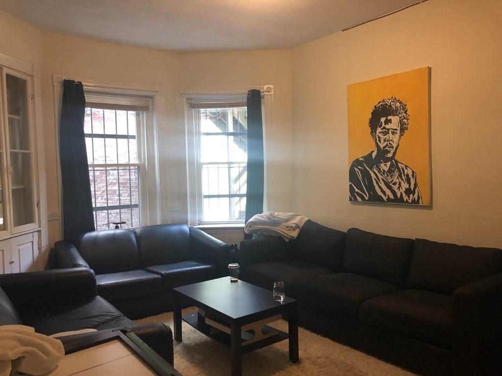 862 Huntington Ave - Photo 1