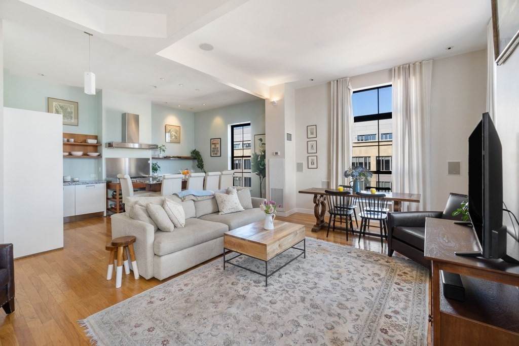 2 Rollins St - Photo 1