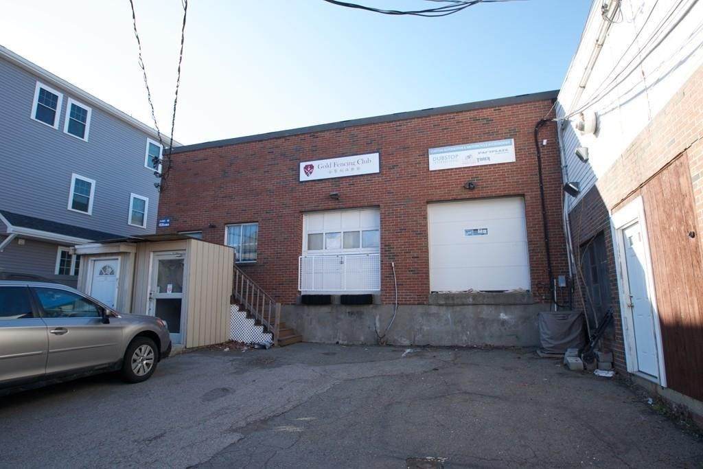 145 Newton St - Photo 1