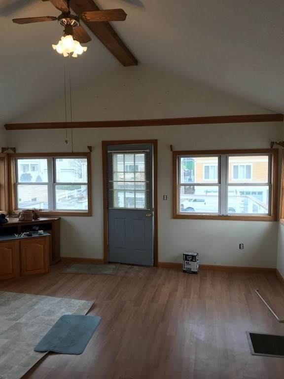 387 North End Blvd. - Photo 1