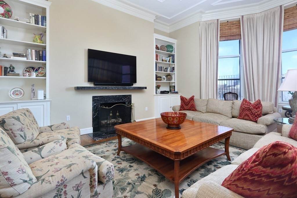 188 Beacon - Photo 1
