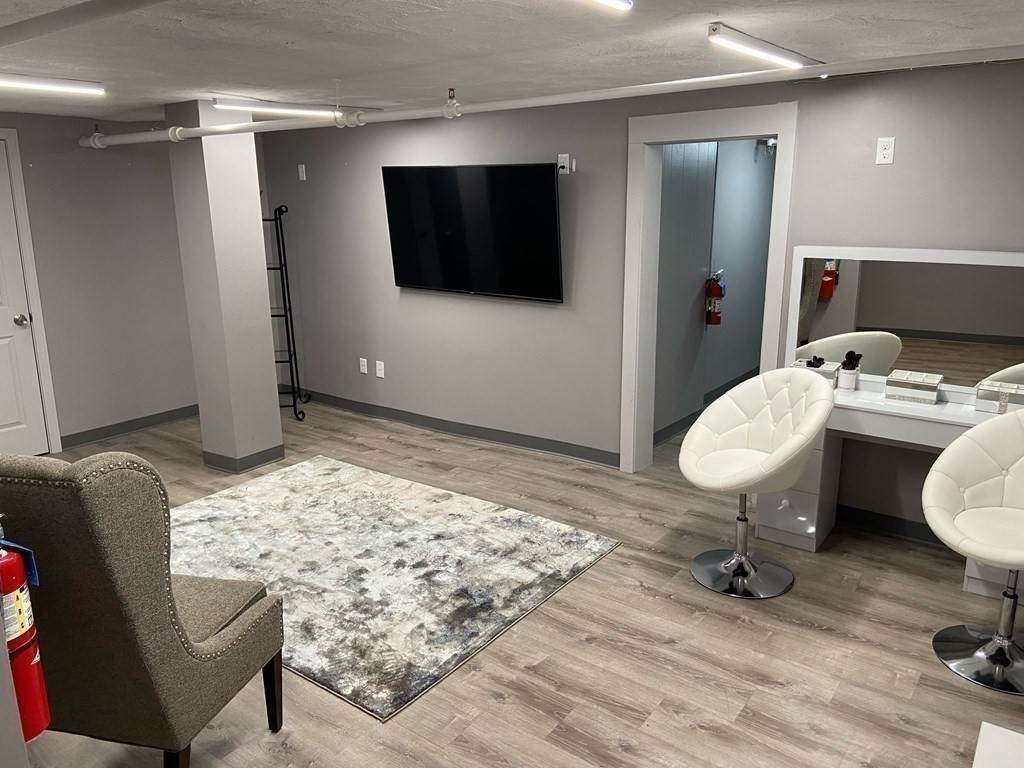 79 Central - Photo 1