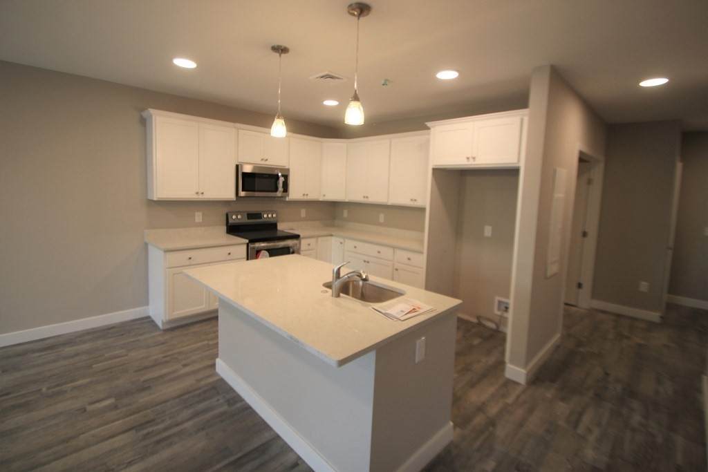 629 Washington Street - Photo 1