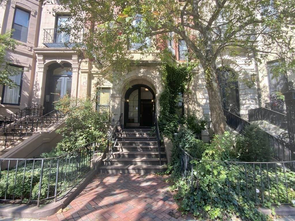 336 Beacon St - Photo 1