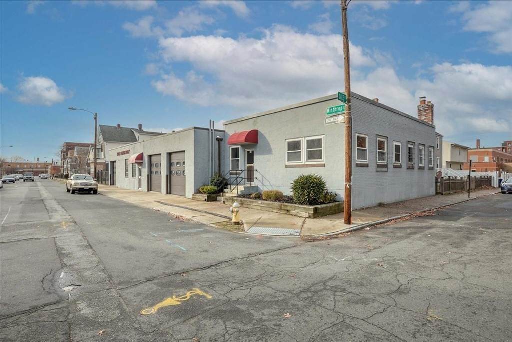 58-64 Winthrop St - Photo 1