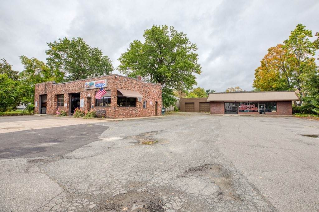 288 Allen St - Photo 1