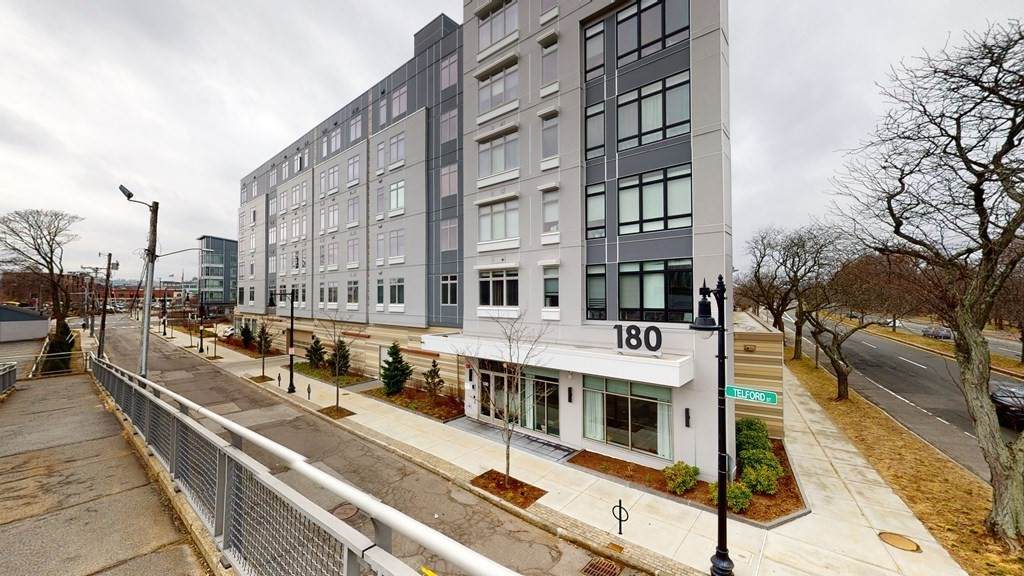 180 Telford St - Photo 1