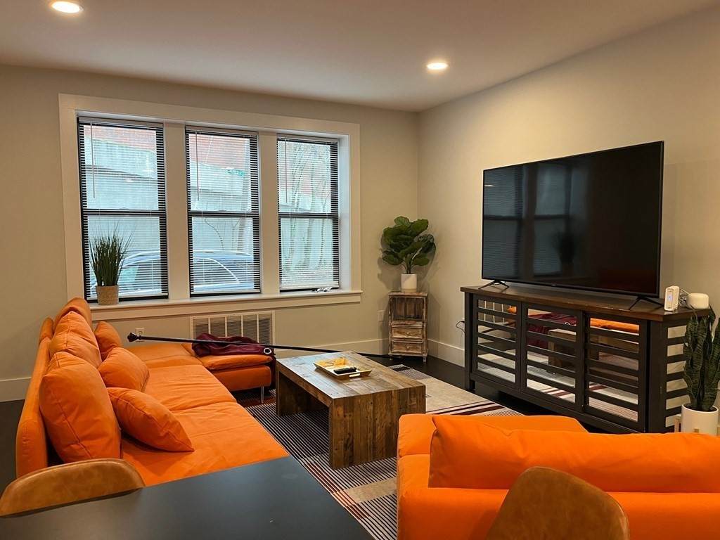 54 Walnut - Photo 1