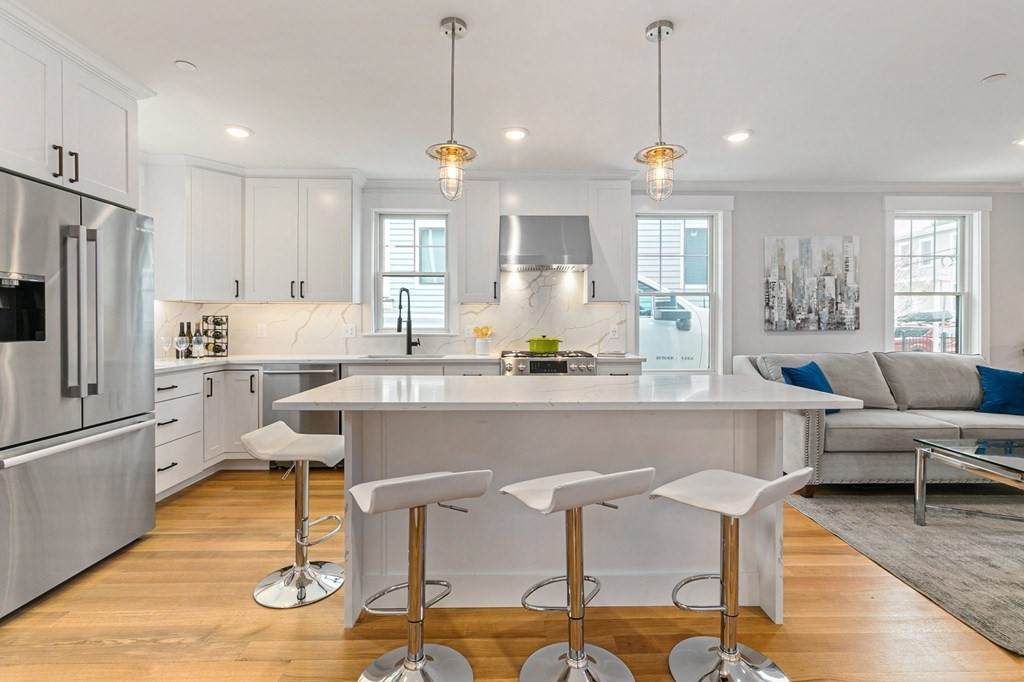 35 Berkshire St - Photo 1