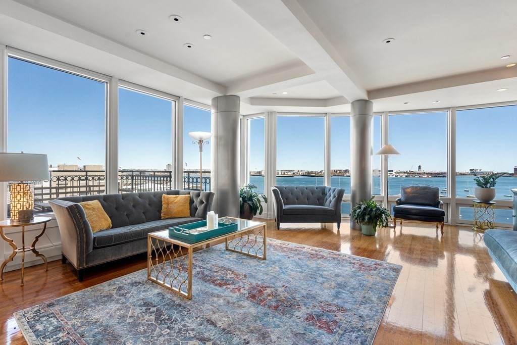 20 Rowes Wharf - Photo 1