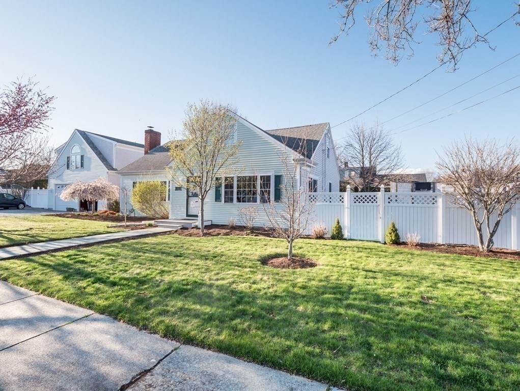 93 Jarry St. - Photo 1