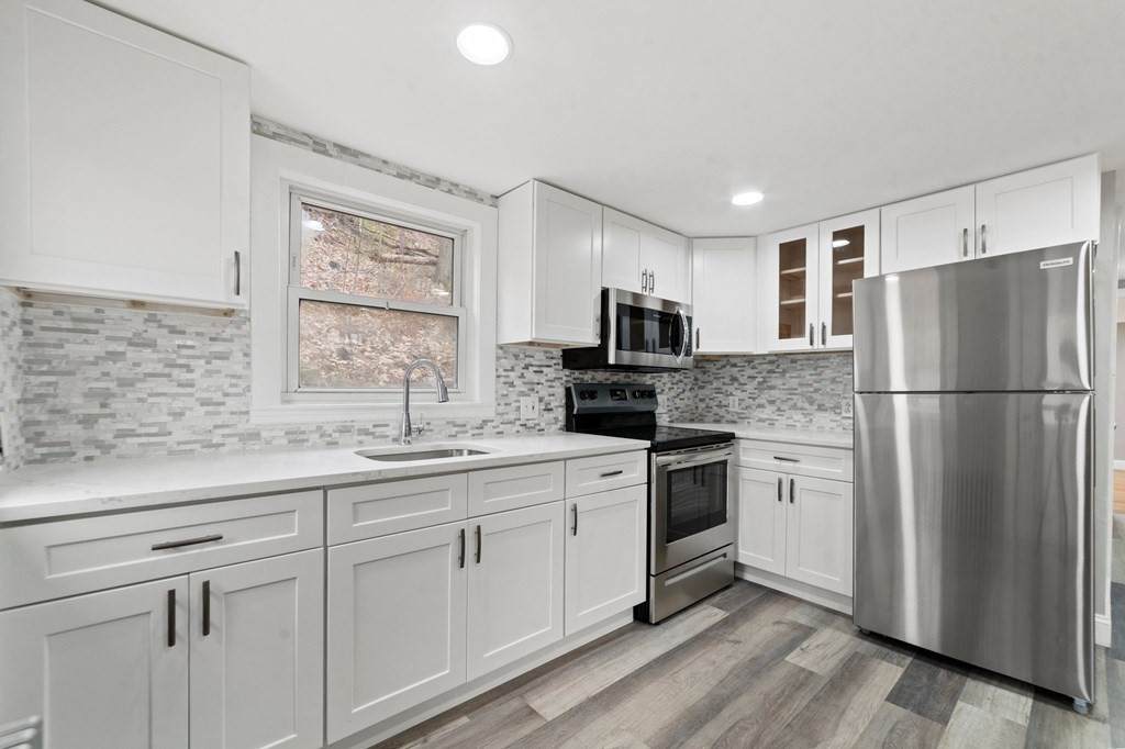 302 Penney Road - Photo 1