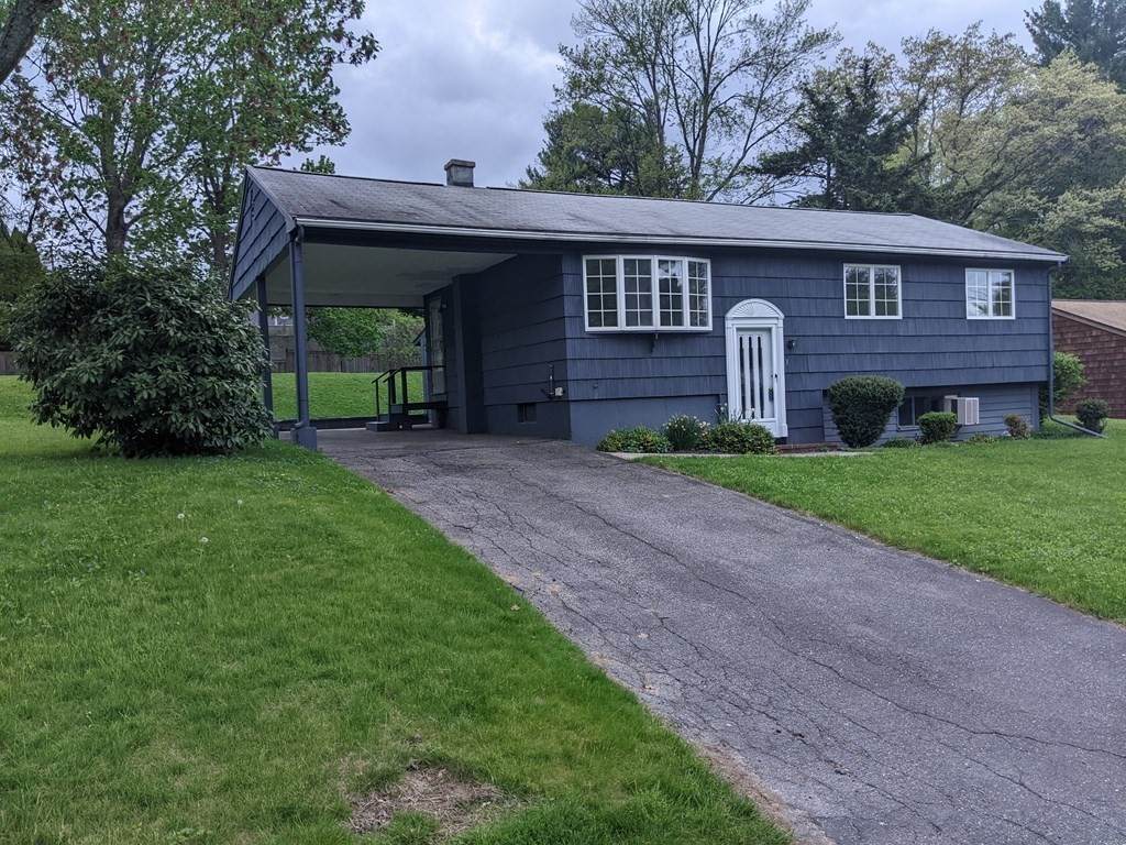 3 Leonard Drive - Photo 1
