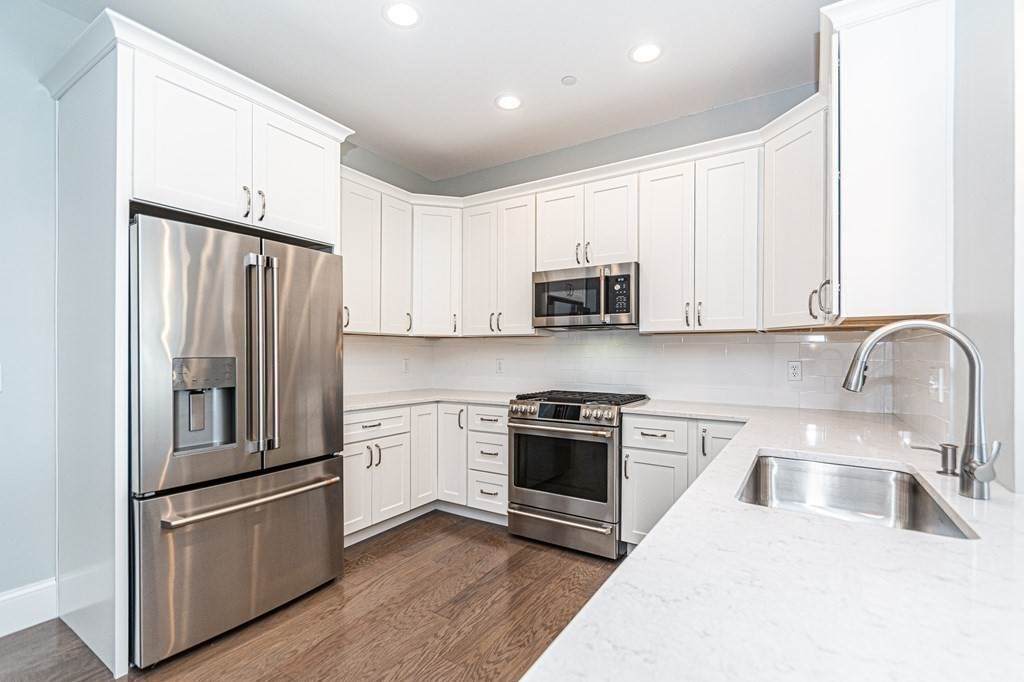 8 Sanborn Street - Photo 1