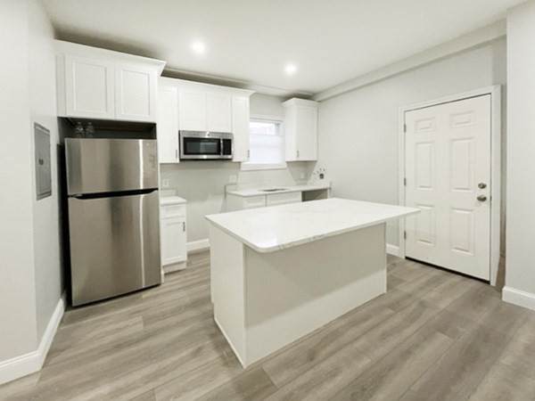 252 Saratoga Street - Photo 1