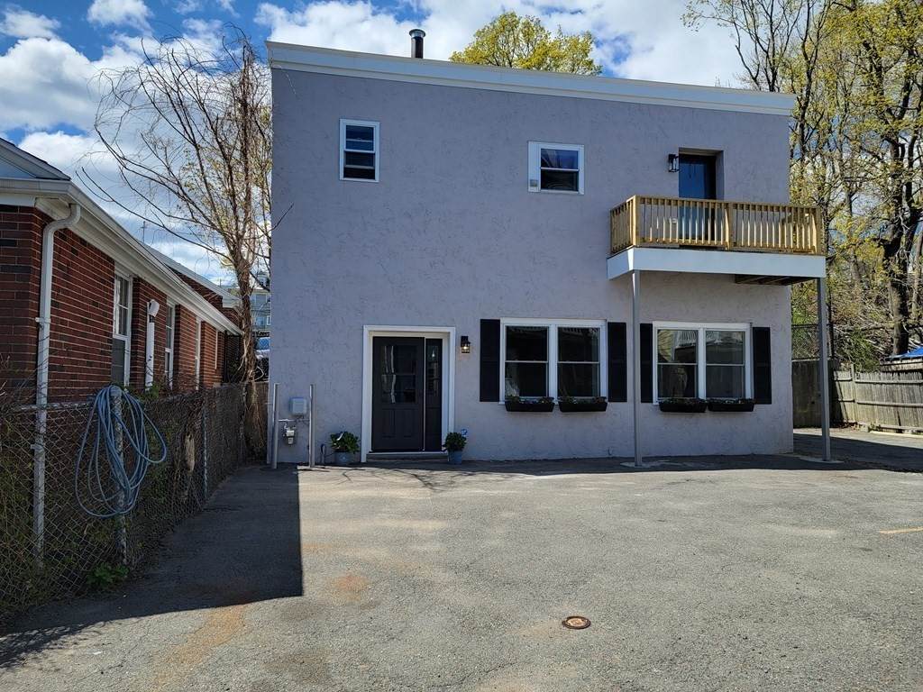 107 Boston St - Photo 1