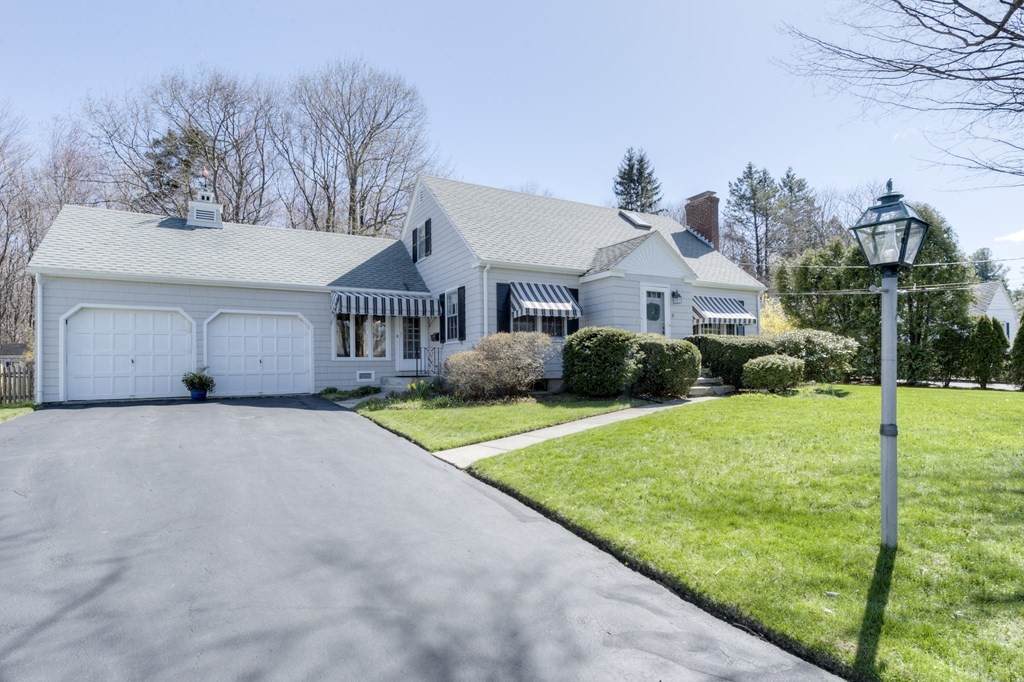 10 Lowell Ave - Photo 1