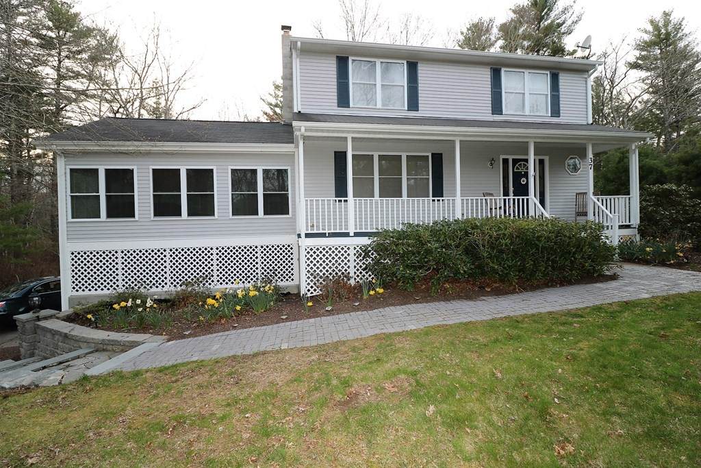37 Meadowbrook - Photo 1