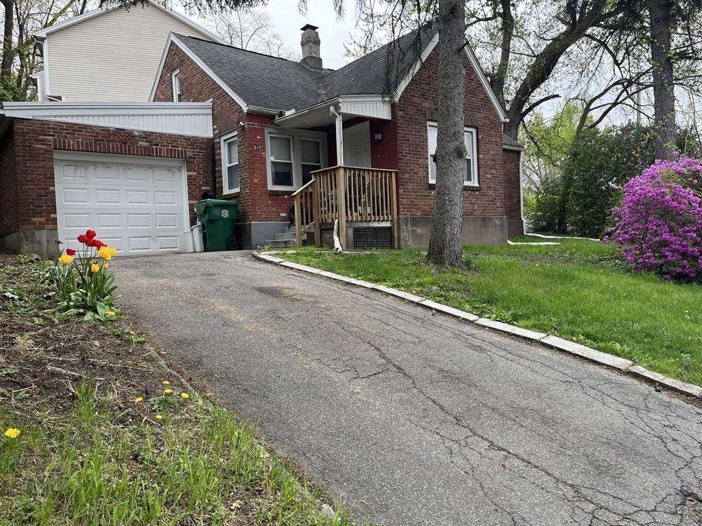 61 Buckley Blvd - Photo 1