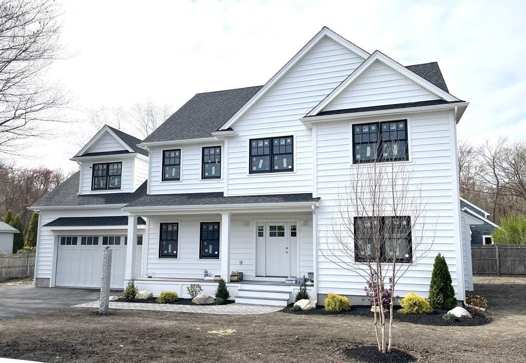 1 Heritage Dr - Photo 1