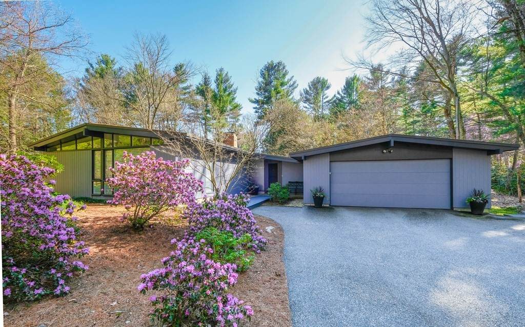 145 Woodridge Rd - Photo 1