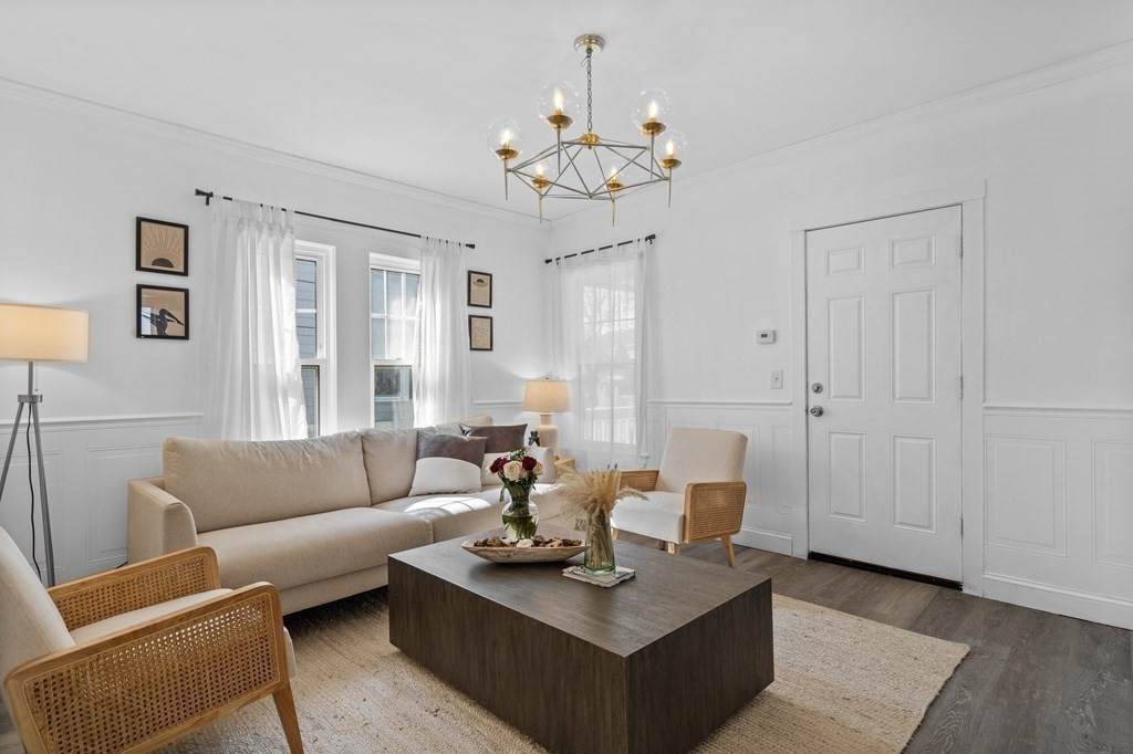 115 Turner - Photo 1
