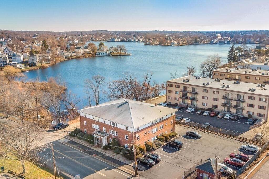 100 Magnolia - Photo 1