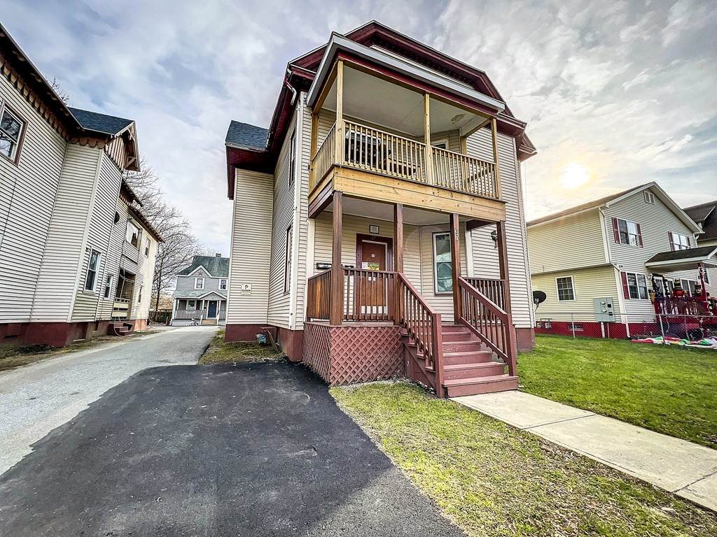 37-39-41 Bancroft - Photo 1