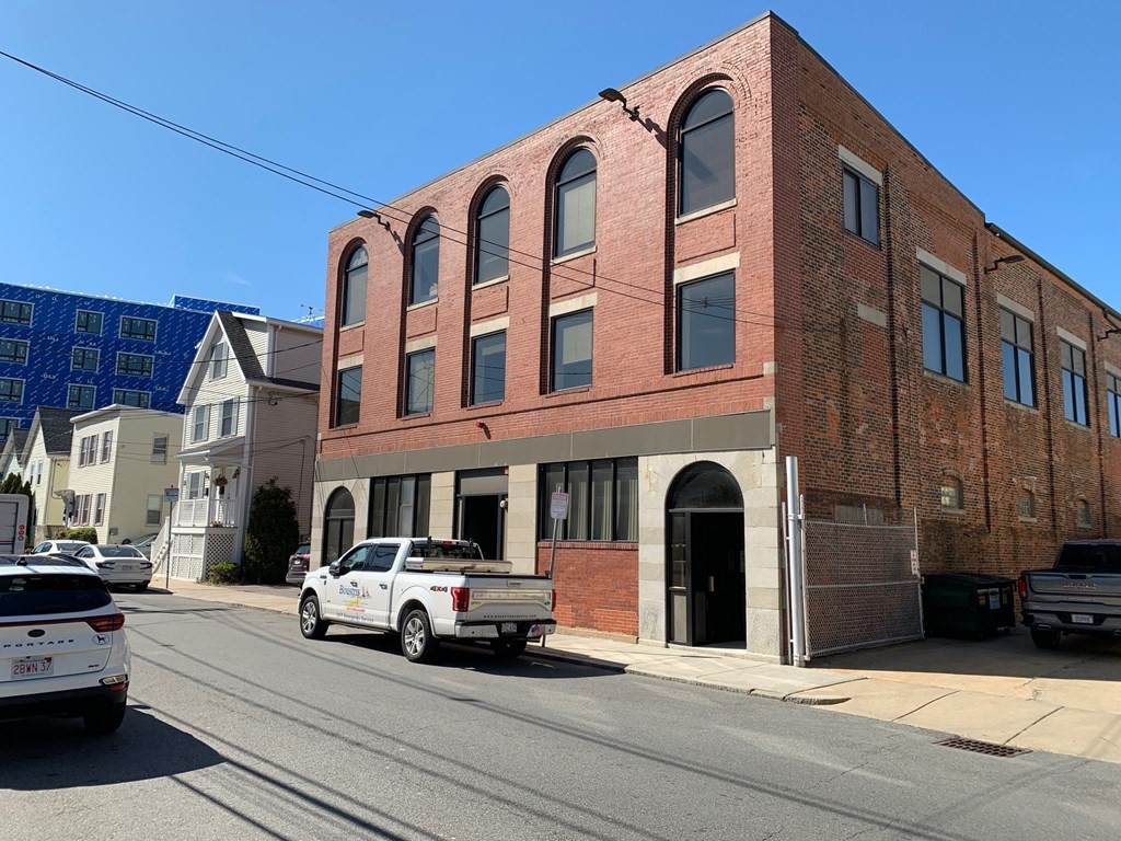 26 Lincoln Street - Photo 1