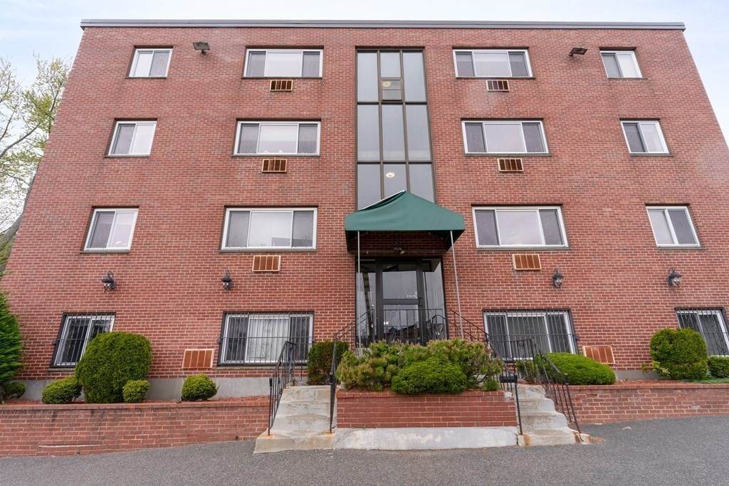326 Broadway - Photo 1