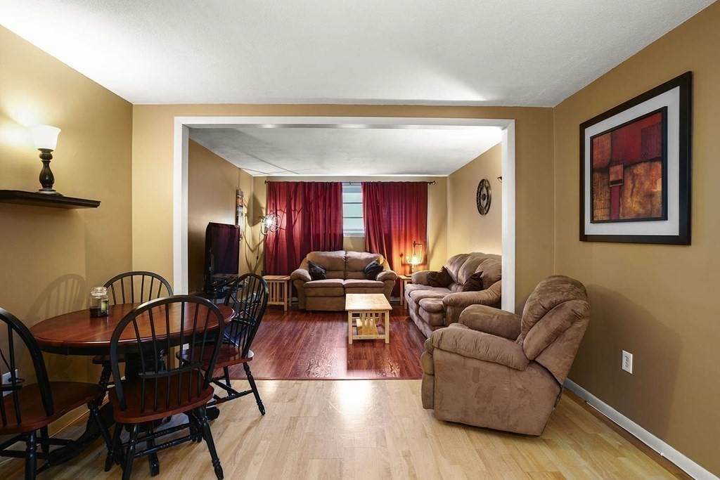 20 Radcliffe Rd - Photo 1
