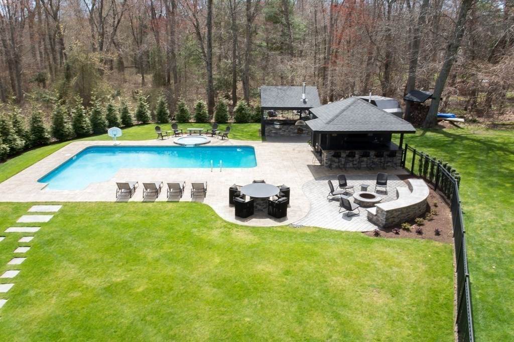 11 Beach Rd - Photo 1