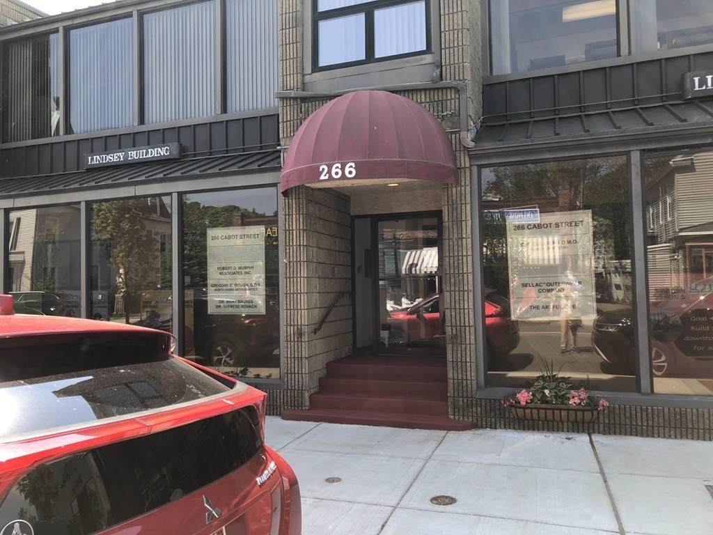 266 Cabot St - Photo 1