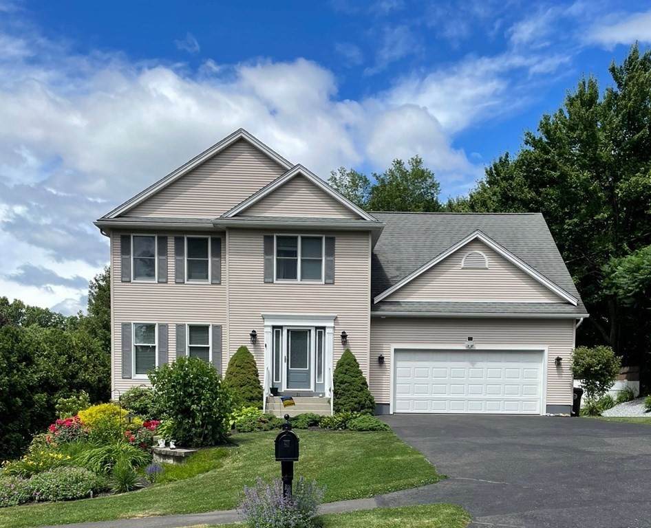 31 Strawberry Hill Rd - Photo 1