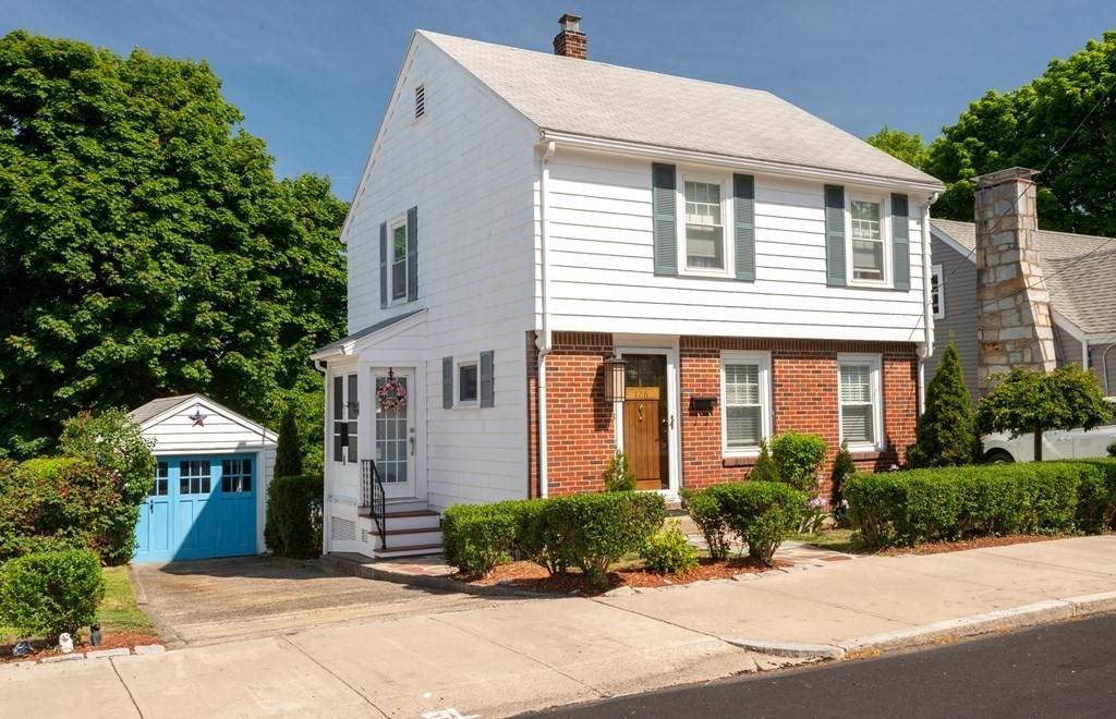 126 Pine Grove Ave - Photo 1